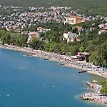 In 5385 Apartament *