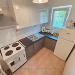 Apartament In 5385