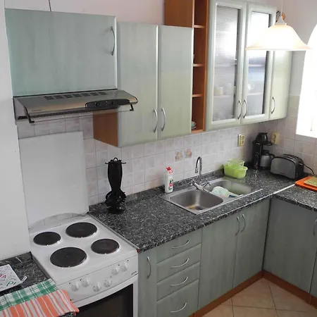 In 5385 Apartment *