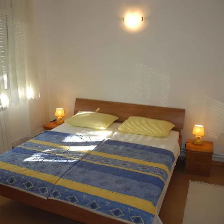 In 5385 Crikvenica